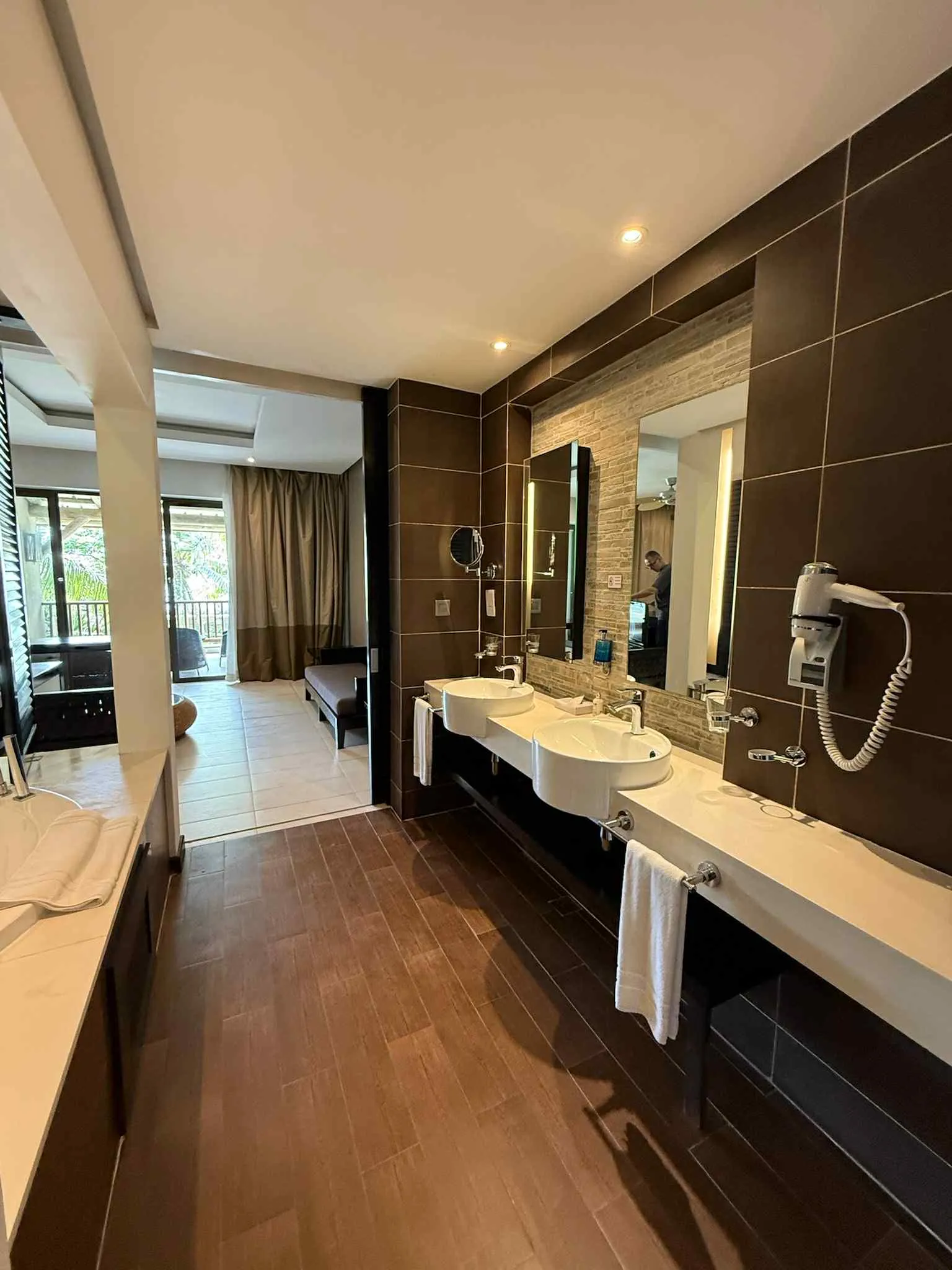 457b7d56-64a1-492d-873b-002d831284db