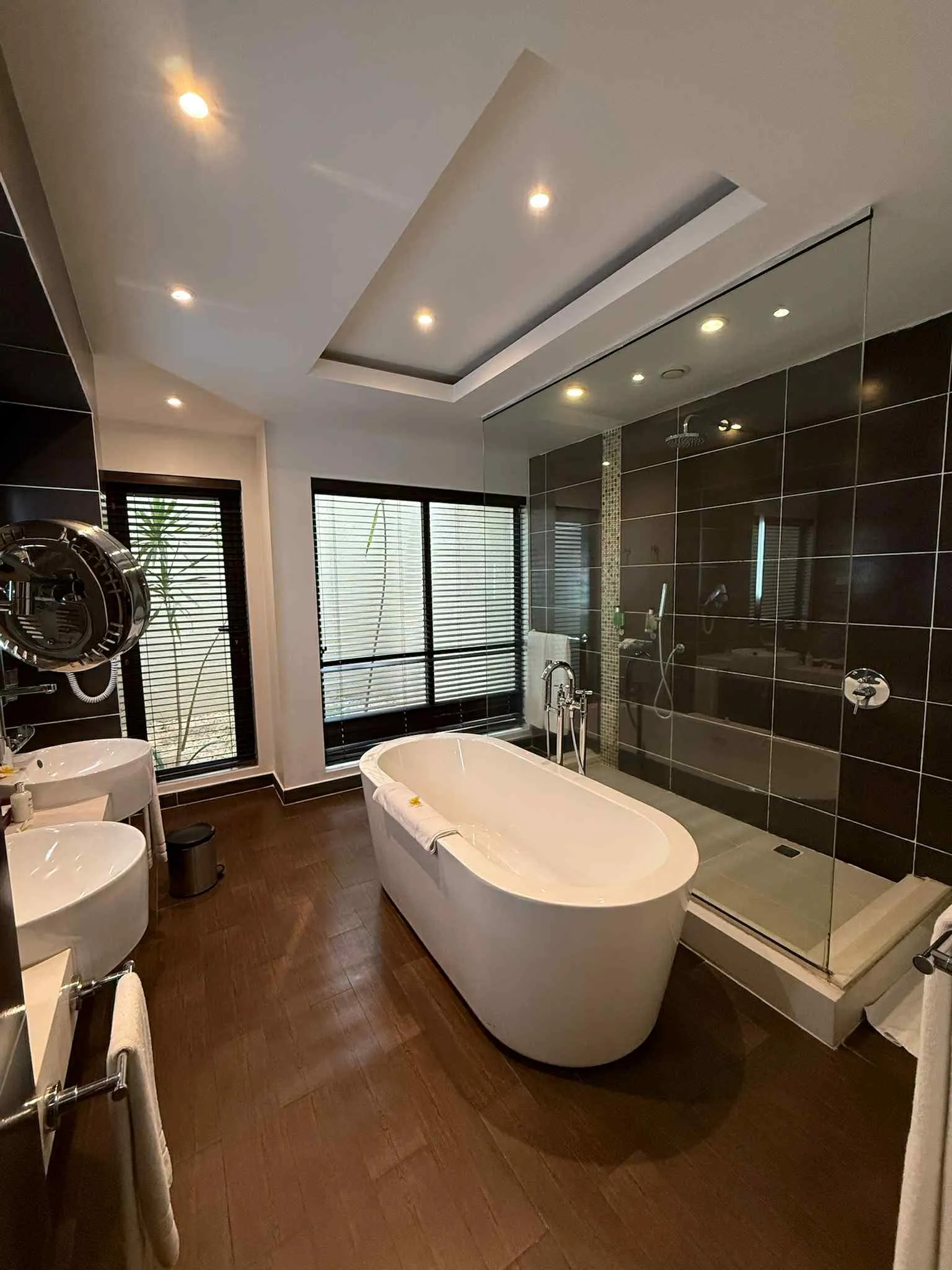 6b9b152f-9ff5-4e99-984a-fa9c6a132c3f