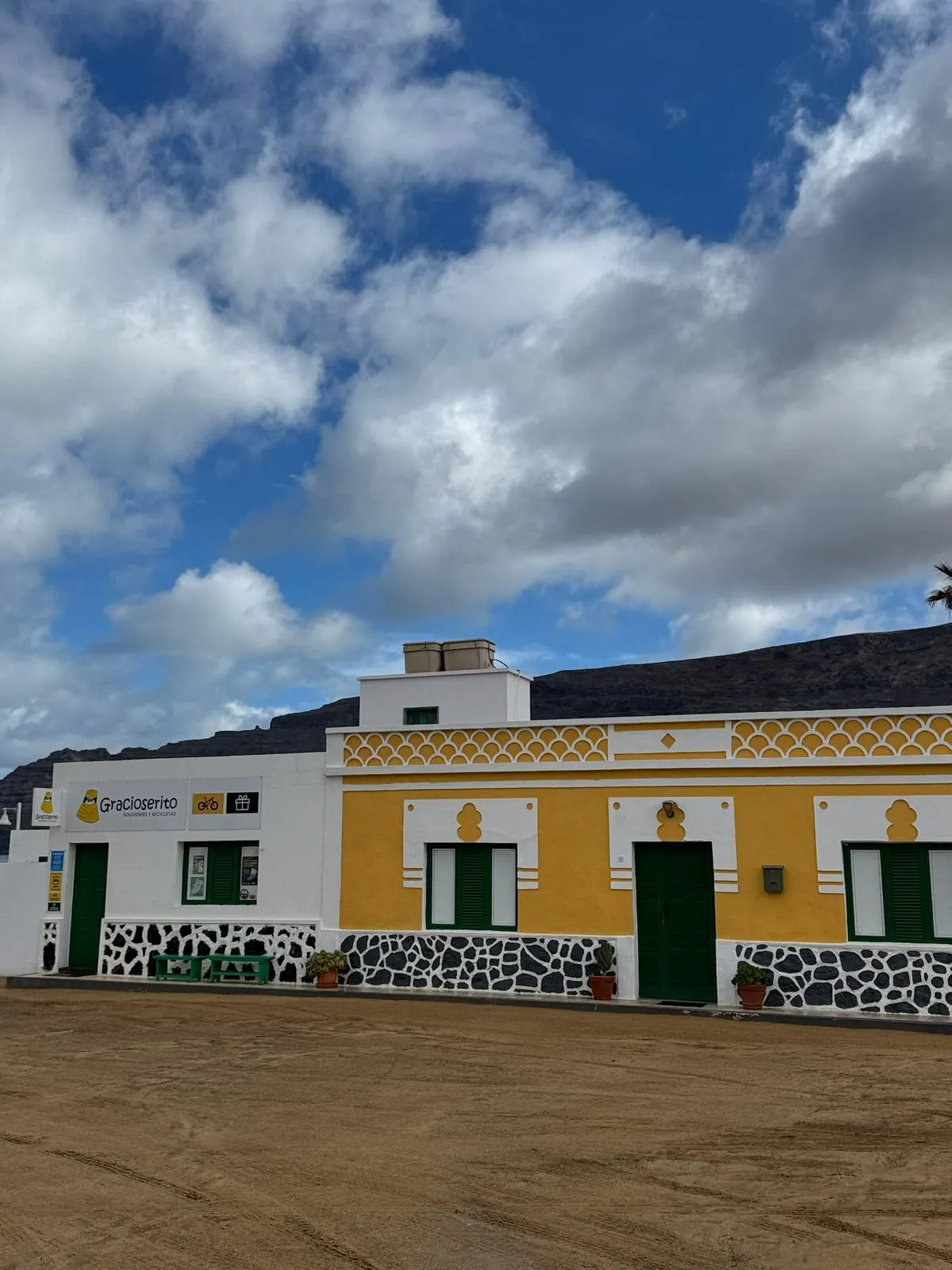 WhatsApp Image 2026-01-18 at 15.05.06 (3)