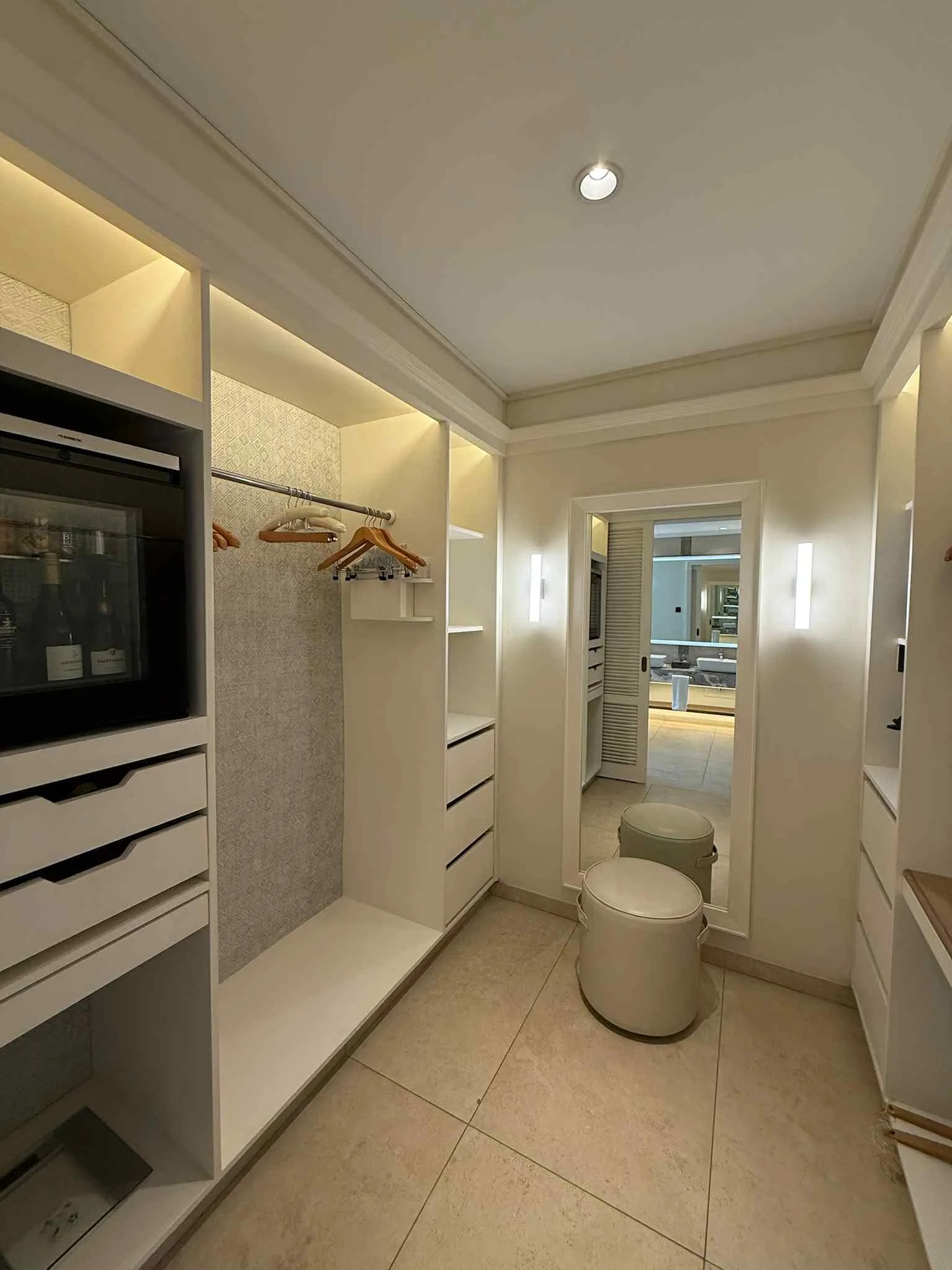 bf8f28f7-39de-455b-99cc-644833940b1e